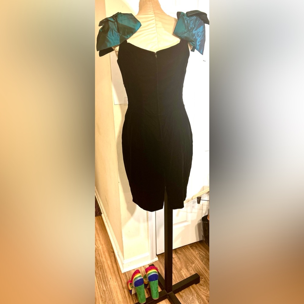 Jessica McClintock Vintage Velour Dress w Teal Green Shoulder Bow: EC